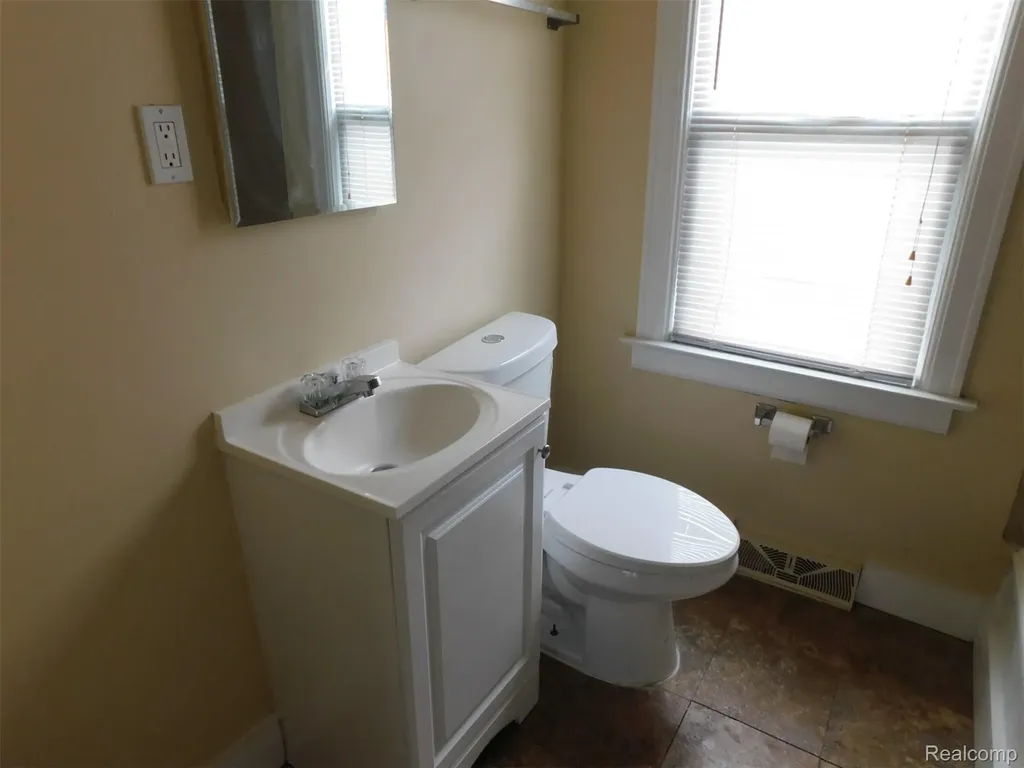 165 Avery Street Clinton Charter Township MI 48036