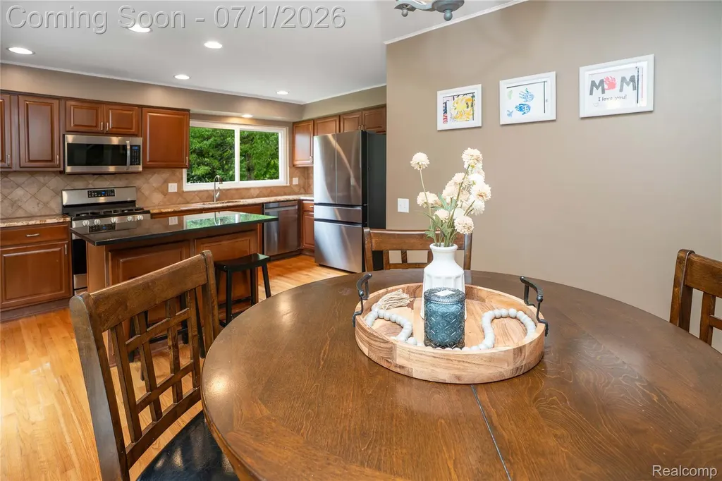 5441 Langlewood Drive West Bloomfield Charter Township MI 48322