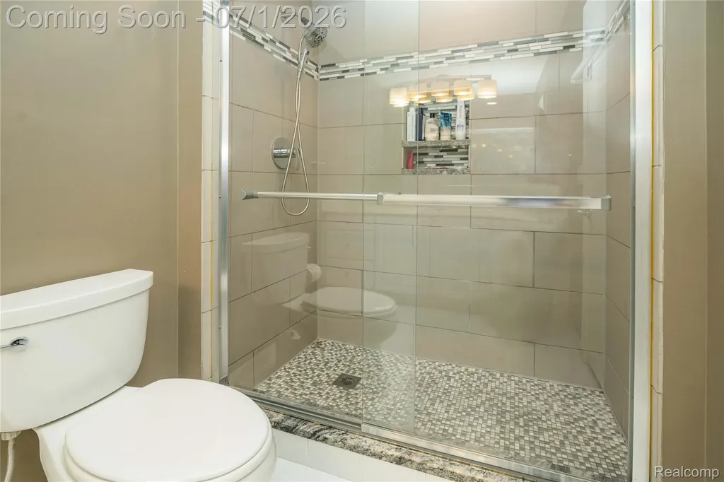 5441 Langlewood Drive West Bloomfield Charter Township MI 48322