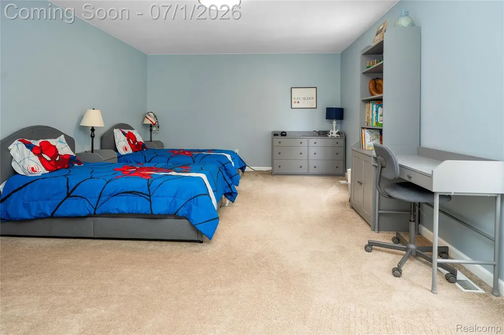 5441 Langlewood Drive West Bloomfield Charter Township MI 48322