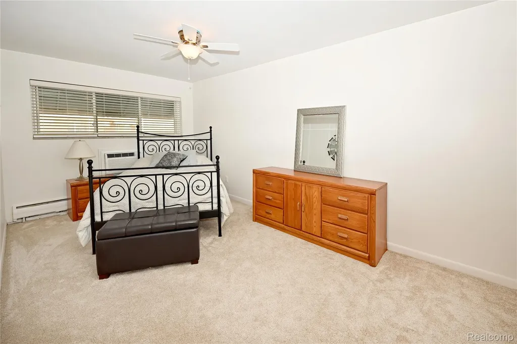 2820 Woodslee Drive Royal Oak City MI 48073