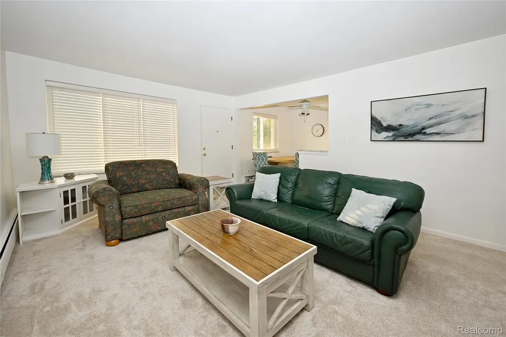 2820 Woodslee Drive Royal Oak City MI 48073