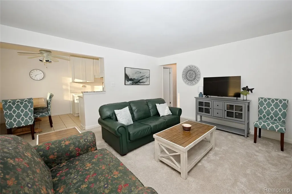 2820 Woodslee Drive Royal Oak City MI 48073