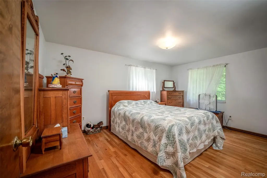 560 Coats Road Orion Charter Township MI 48362