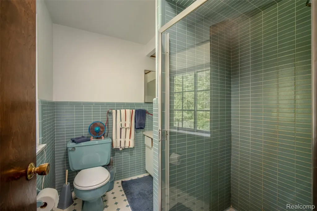 560 Coats Road Orion Charter Township MI 48362