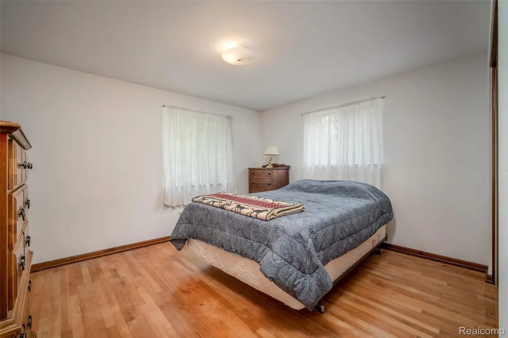 560 Coats Road Orion Charter Township MI 48362