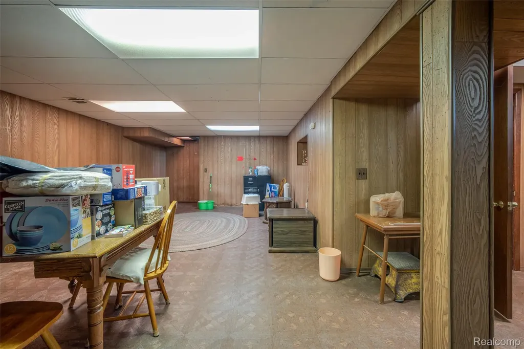 560 Coats Road Orion Charter Township MI 48362