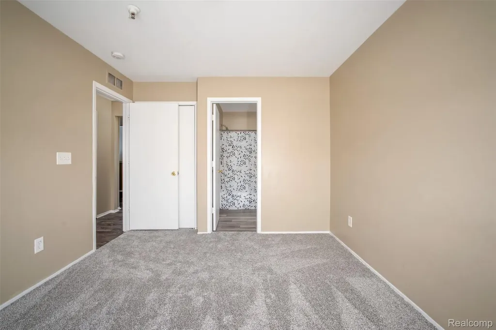 15650 Stone Crossing Drive Southfield City MI 48075