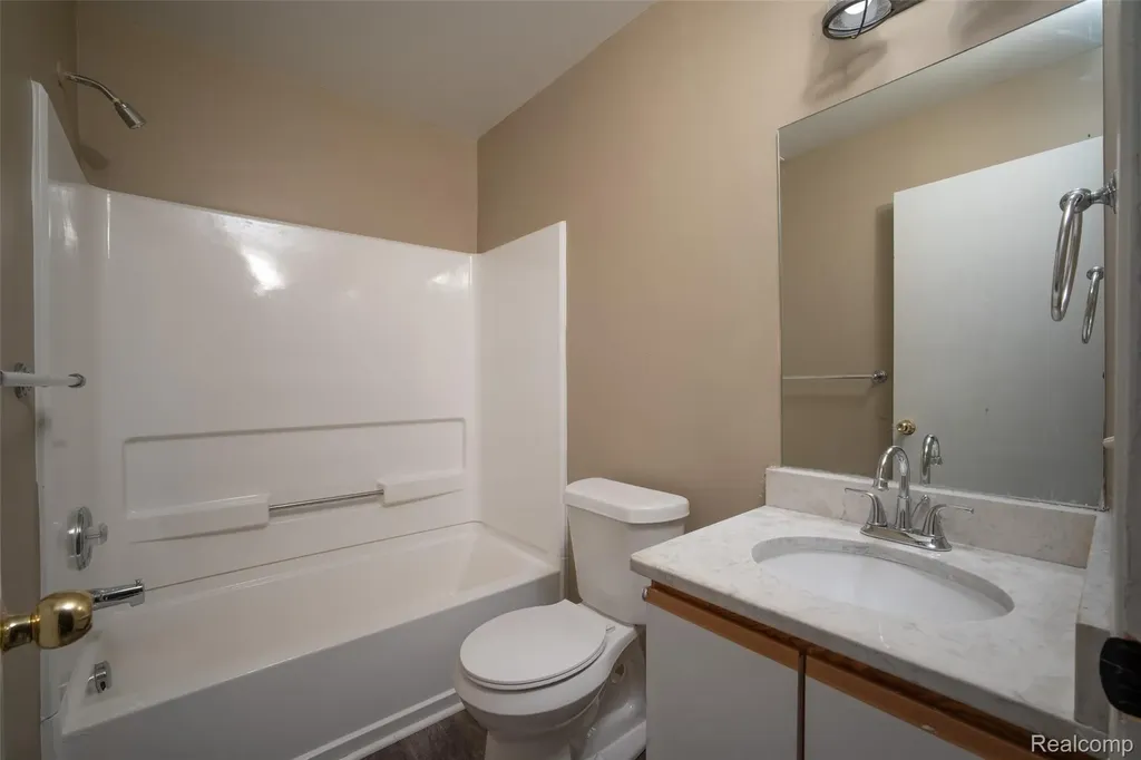 15650 Stone Crossing Drive Southfield City MI 48075