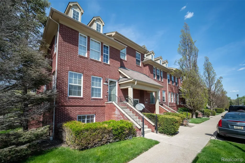 15650 Stone Crossing Drive Southfield City MI 48075