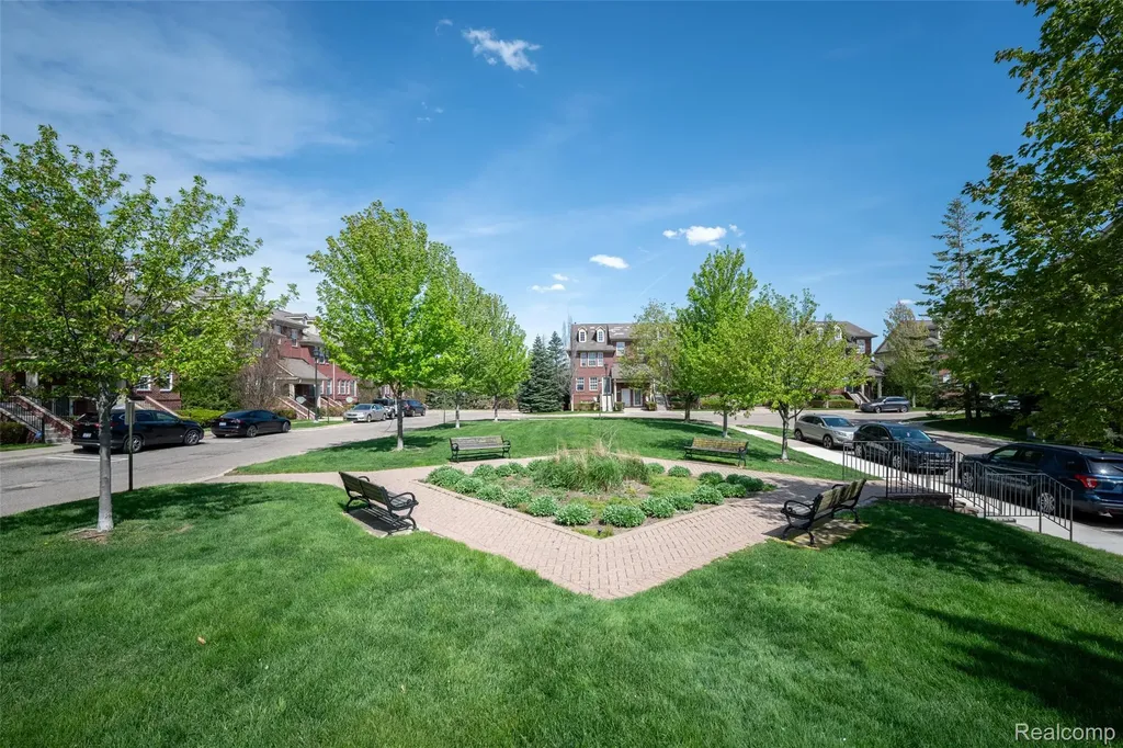15650 Stone Crossing Drive Southfield City MI 48075
