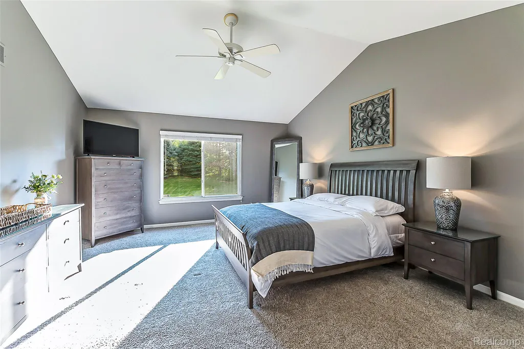 25823 Carriage Lane Lyon Charter Township MI 48178