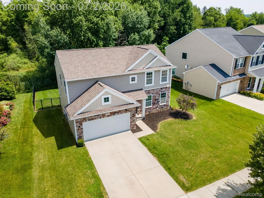 425 Knollwood Drive Brandon Charter Township MI 48462