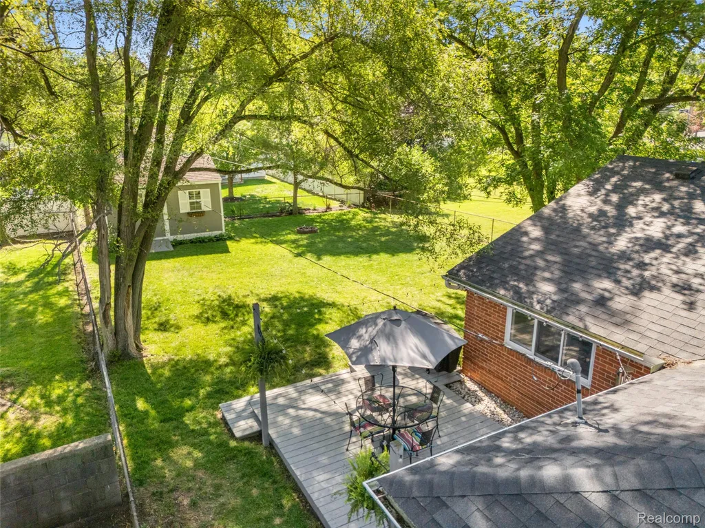 154 Noble Street Milford Village MI 48381
