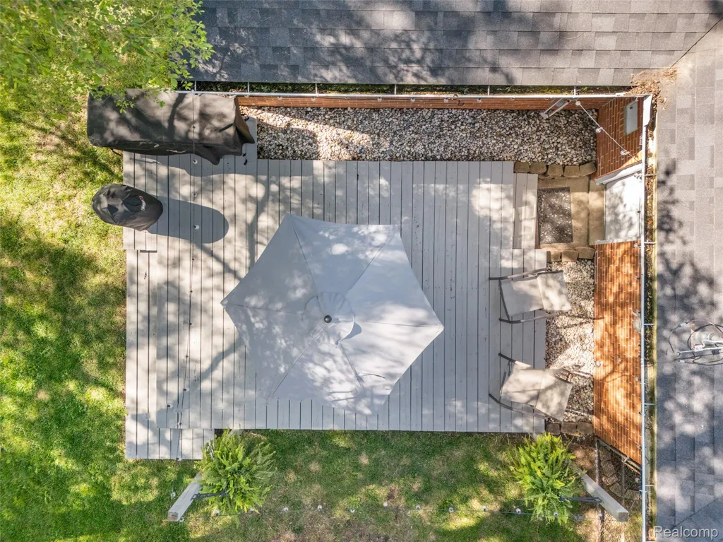 154 Noble Street Milford Village MI 48381