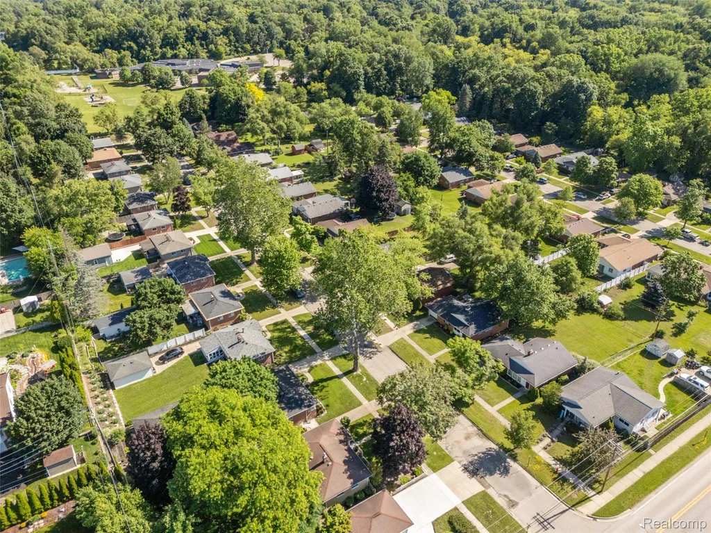 154 Noble Street Milford Village MI 48381
