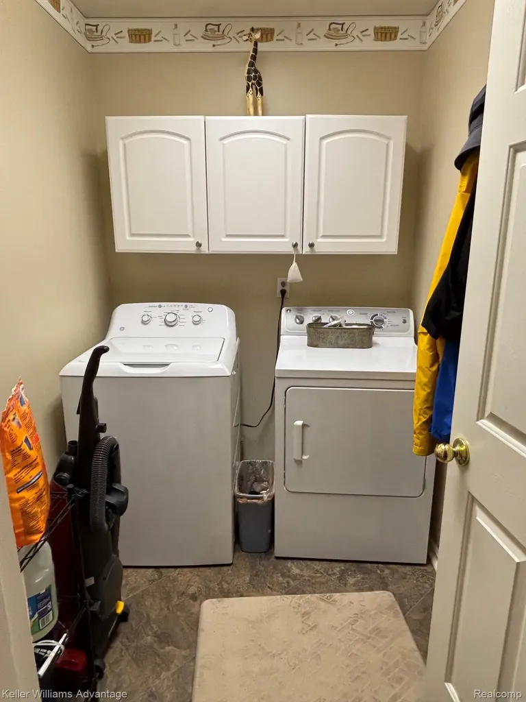 5517 Ashby Court Waterford Charter Township MI 48327