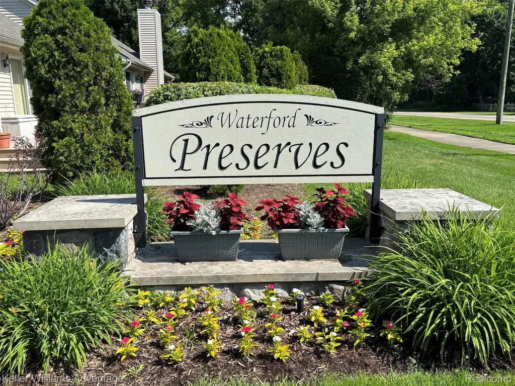 5517 Ashby Court Waterford Charter Township MI 48327