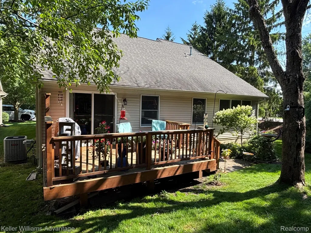 5517 Ashby Court Waterford Charter Township MI 48327
