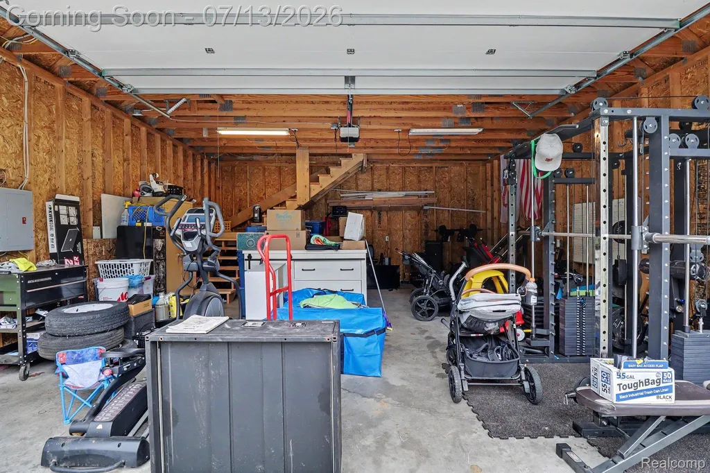 3691 Woodview Avenue West Bloomfield Charter Township MI 48324