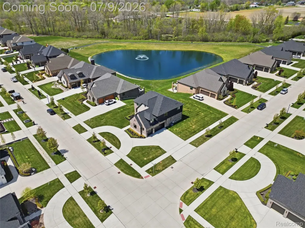 11963 Forest Brook Drive Washington Township MI 48094