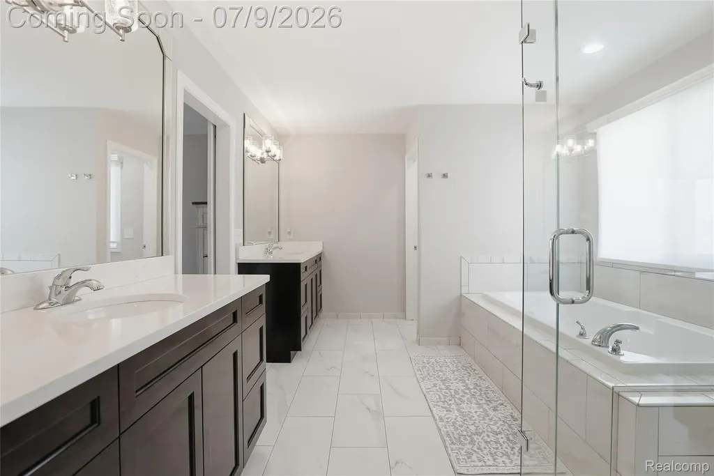 11963 Forest Brook Drive Washington Township MI 48094