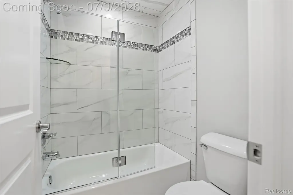 11963 Forest Brook Drive Washington Township MI 48094