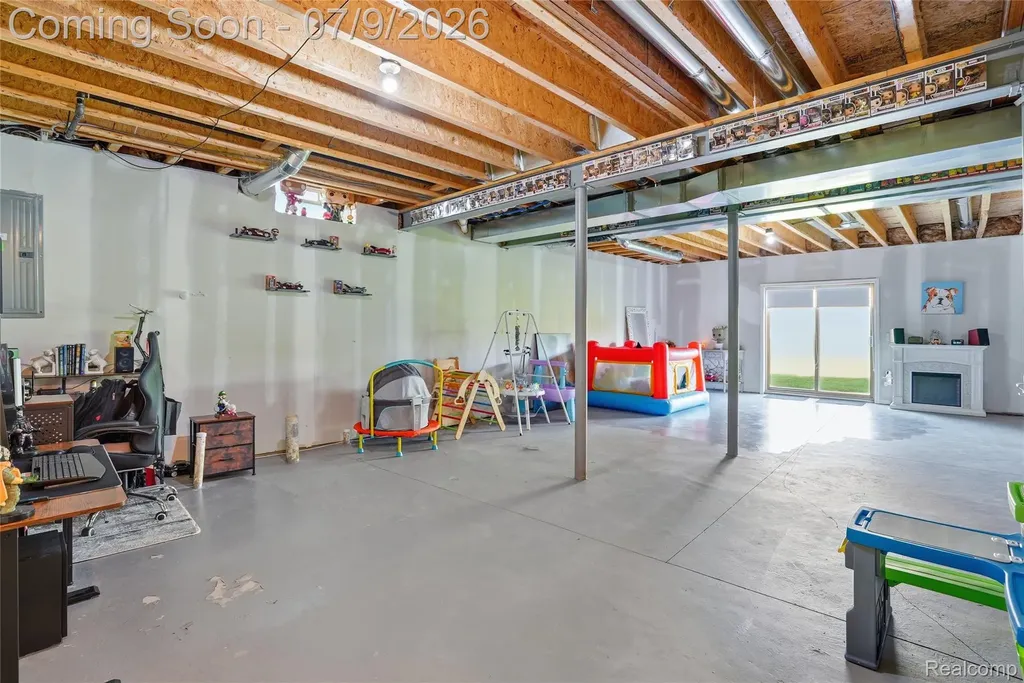 11963 Forest Brook Drive Washington Township MI 48094