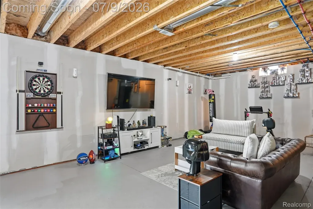 11963 Forest Brook Drive Washington Township MI 48094