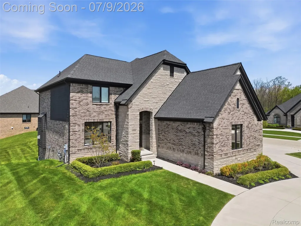 11963 Forest Brook Drive Washington Township MI 48094