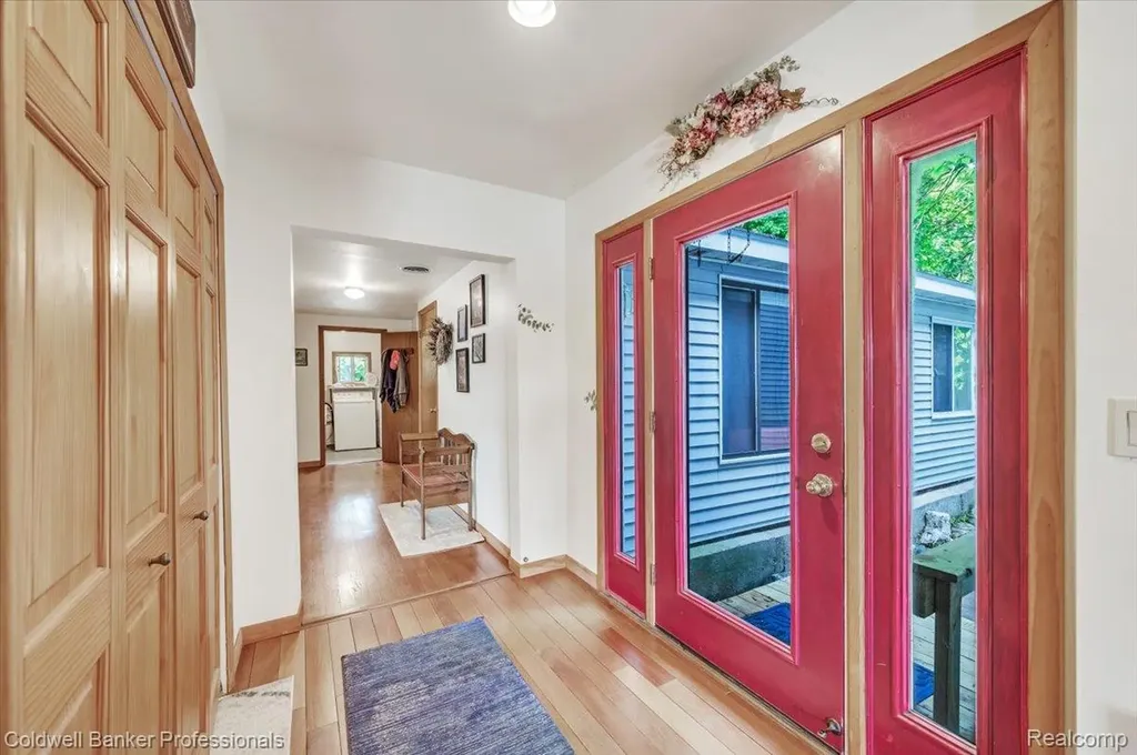 1325 Elkhorn Lake Road Orion Charter Township MI 48362