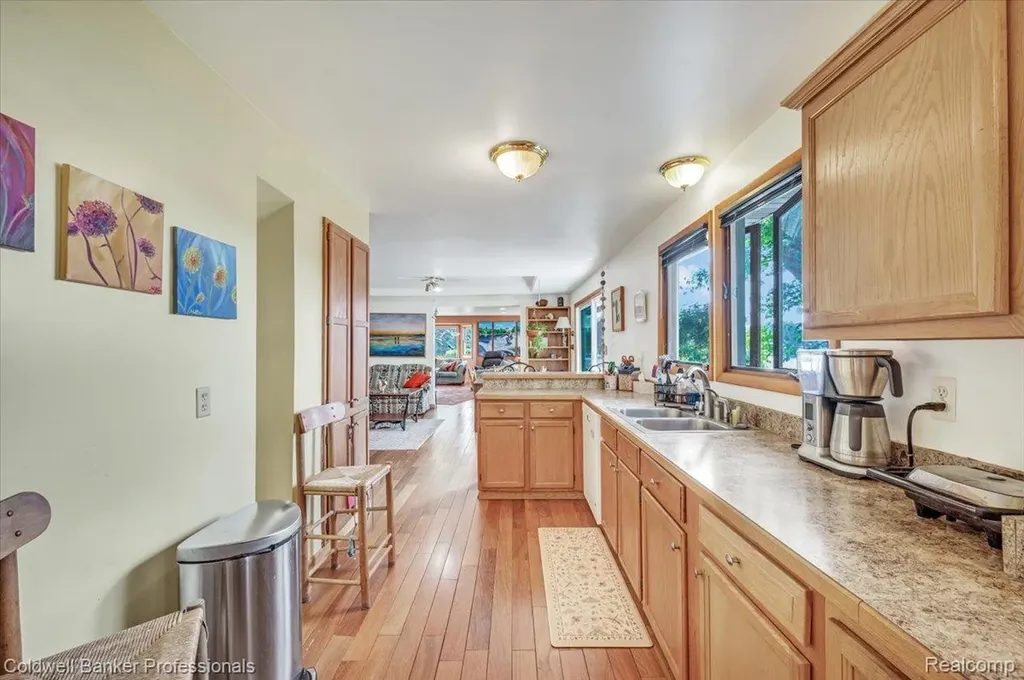 1325 Elkhorn Lake Road Orion Charter Township MI 48362