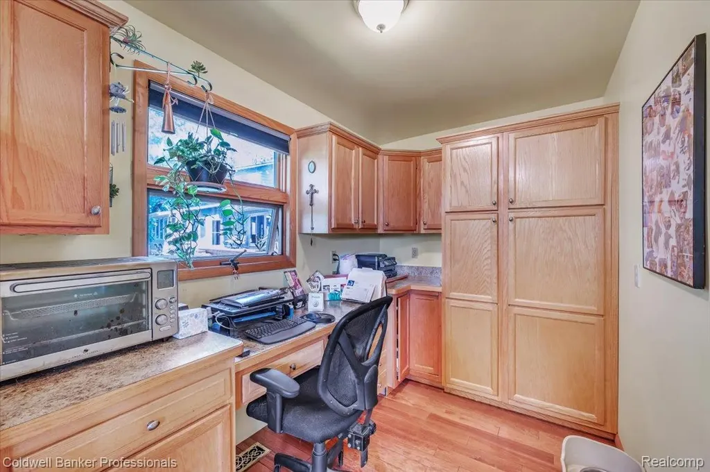 1325 Elkhorn Lake Road Orion Charter Township MI 48362