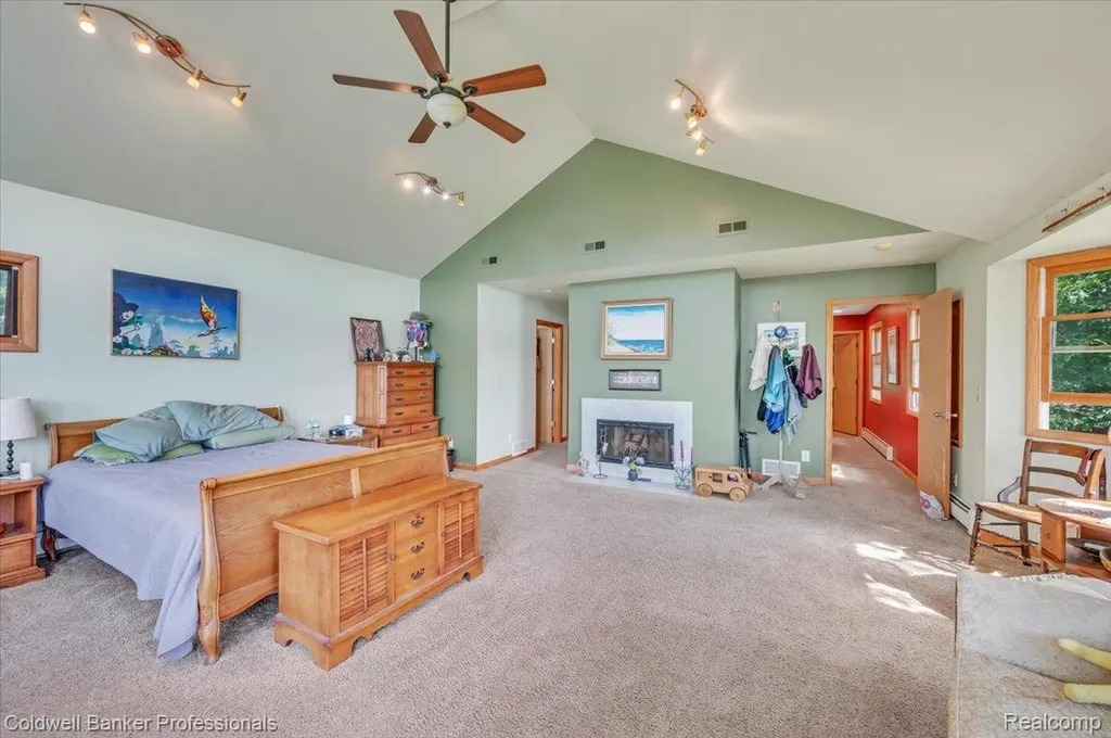 1325 Elkhorn Lake Road Orion Charter Township MI 48362