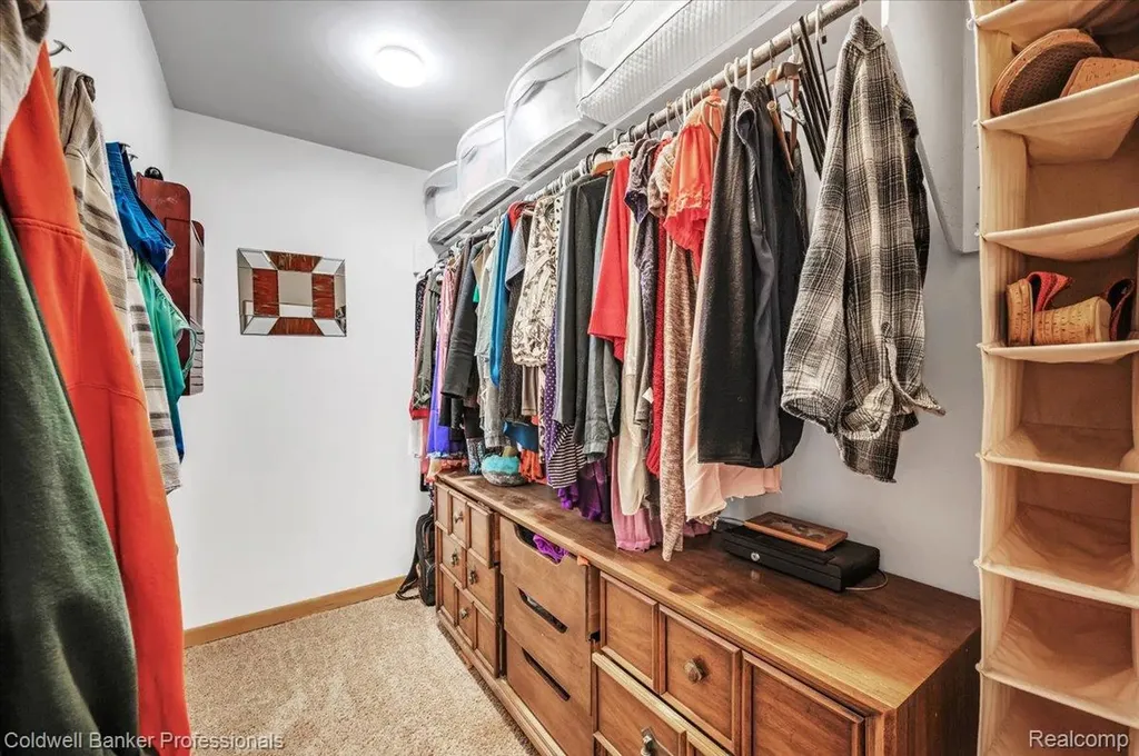 1325 Elkhorn Lake Road Orion Charter Township MI 48362