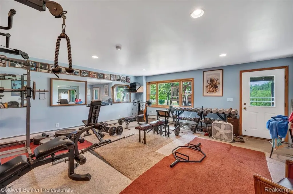 1325 Elkhorn Lake Road Orion Charter Township MI 48362