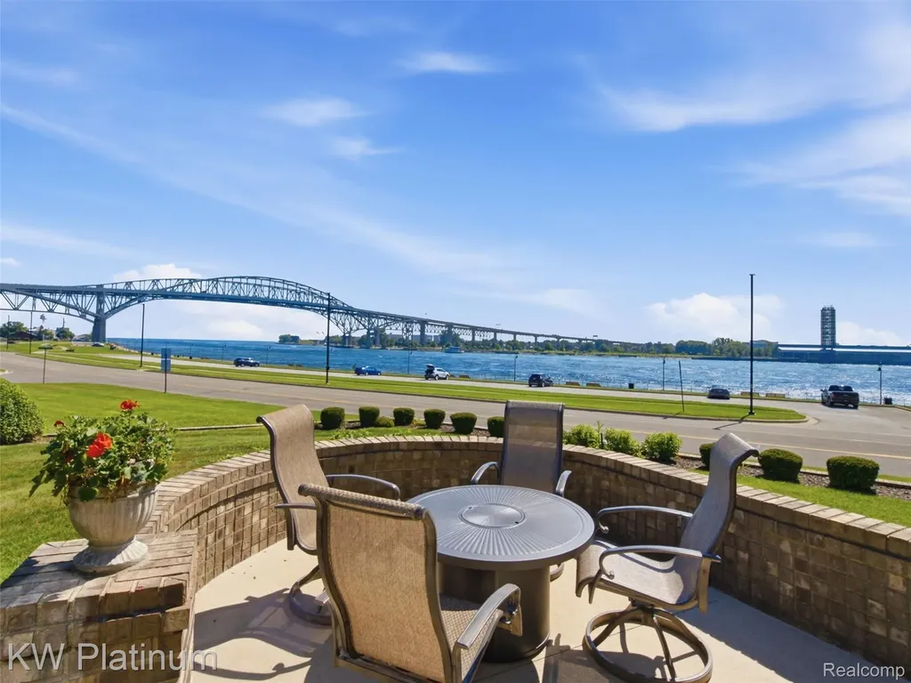 1842 Edison Shores Place Port Huron City MI 48060