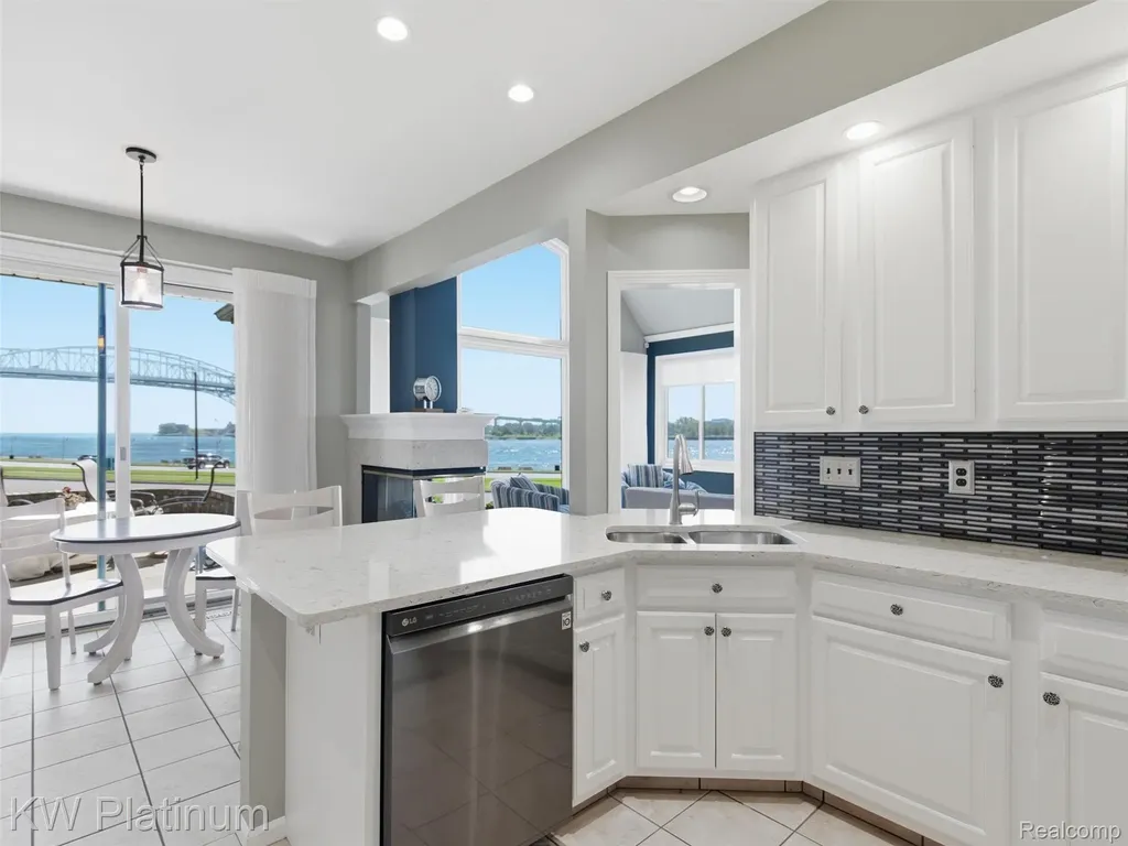 1842 Edison Shores Place Port Huron City MI 48060