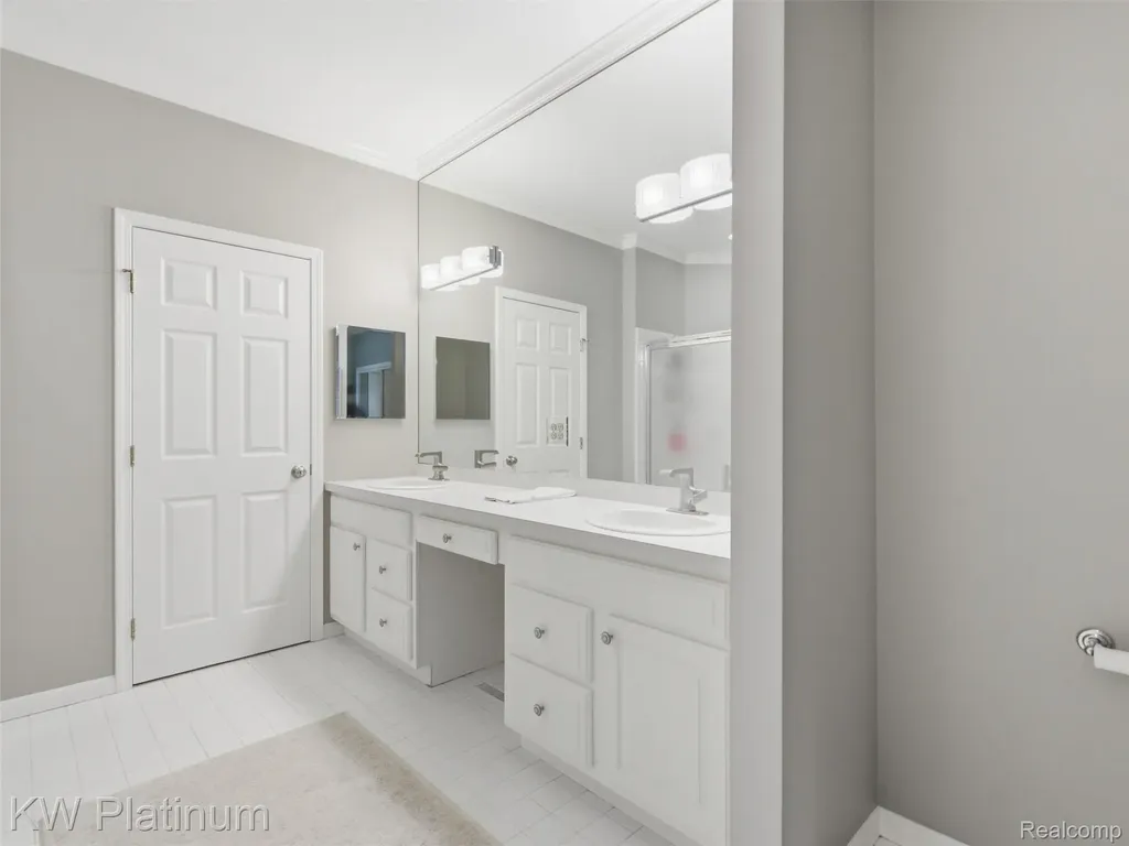 1842 Edison Shores Place Port Huron City MI 48060