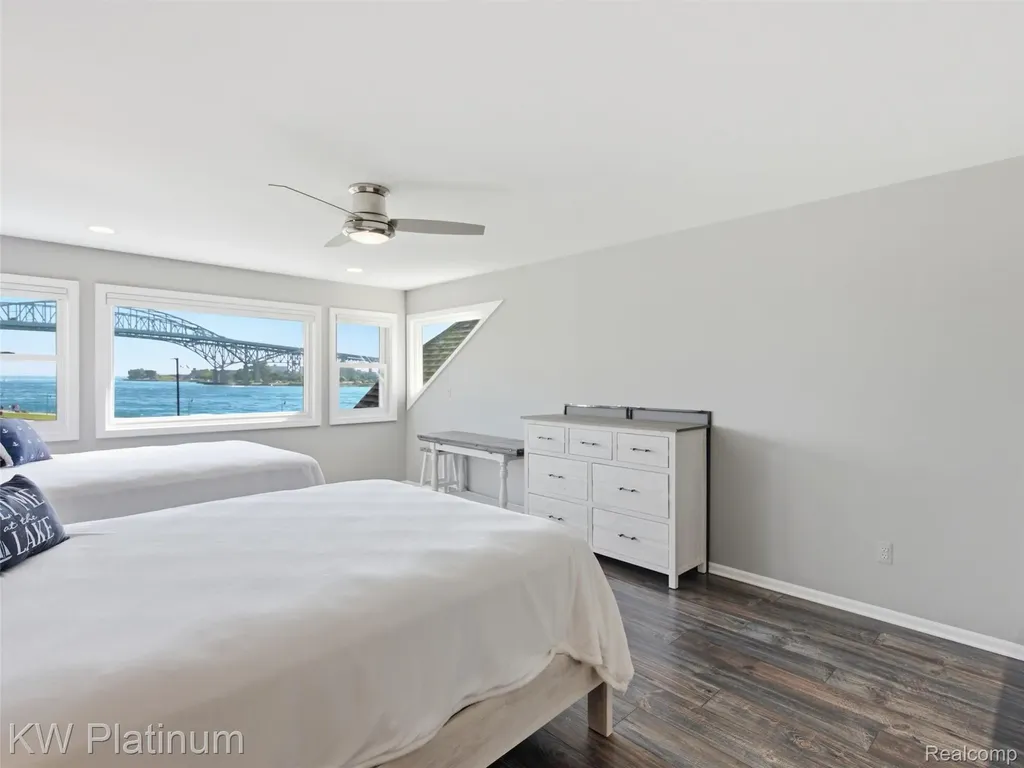 1842 Edison Shores Place Port Huron City MI 48060