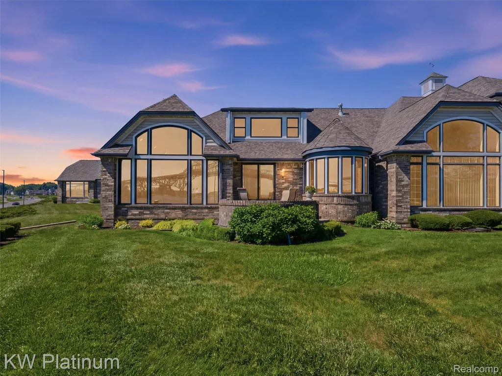 1842 Edison Shores Place Port Huron City MI 48060