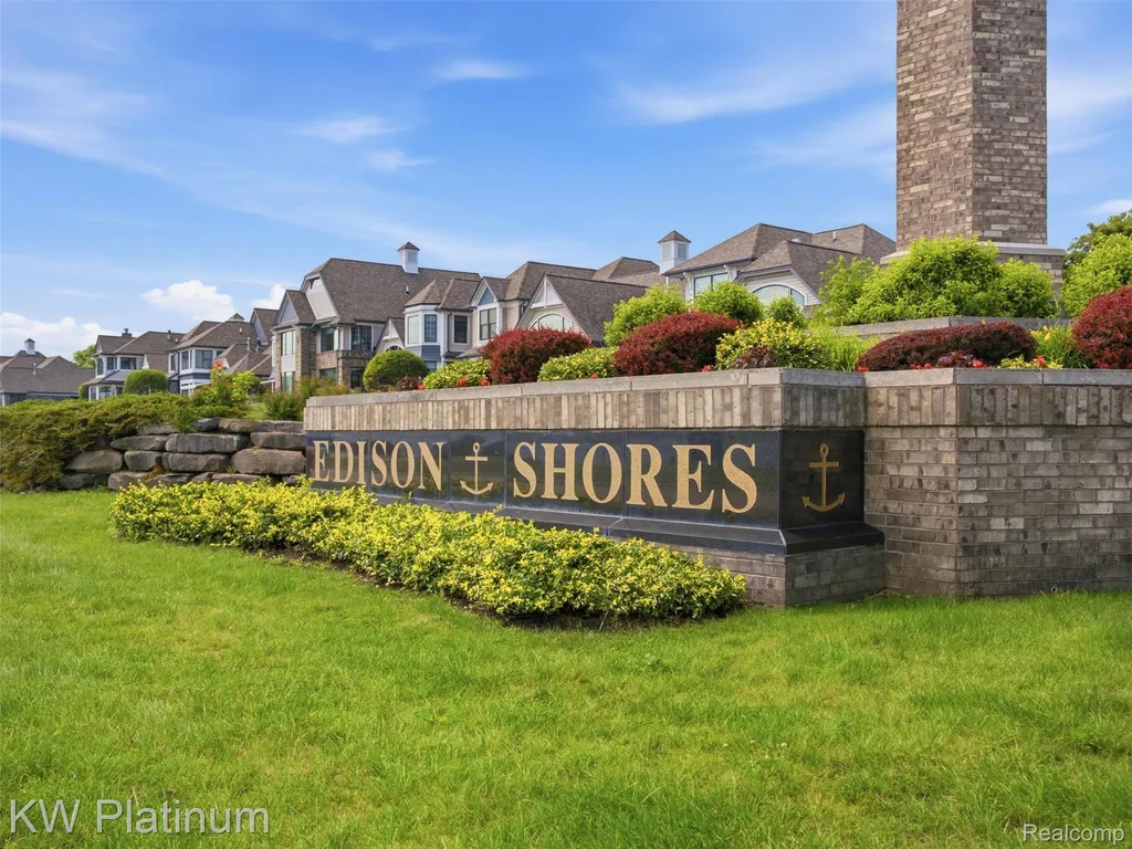 1842 Edison Shores Place Port Huron City MI 48060