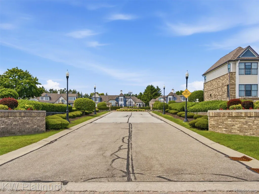 1842 Edison Shores Place Port Huron City MI 48060