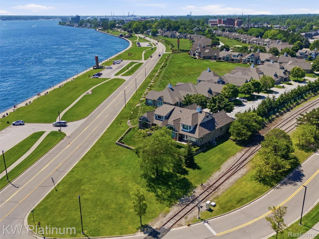 1842 Edison Shores Place Port Huron City MI 48060