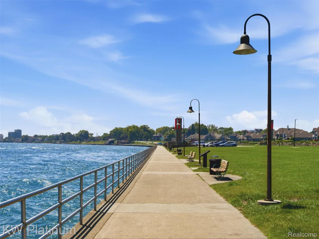 1842 Edison Shores Place Port Huron City MI 48060