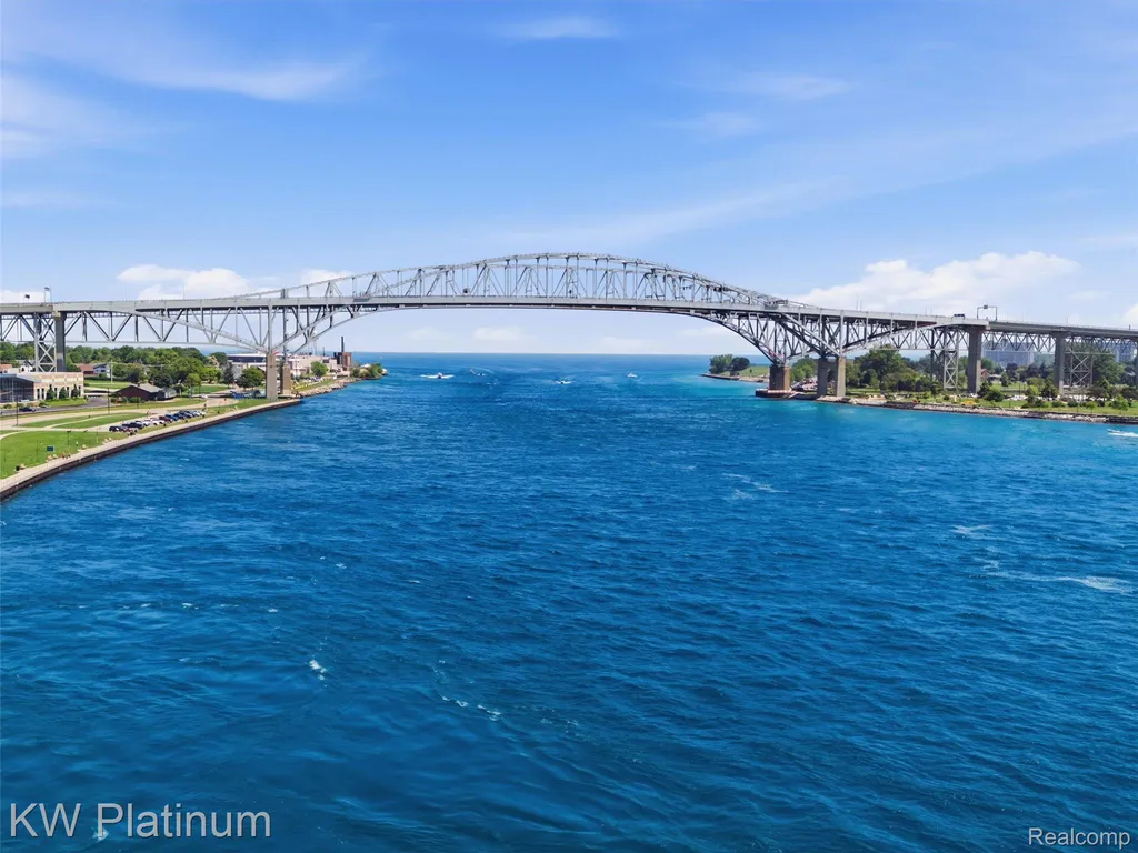 1842 Edison Shores Place Port Huron City MI 48060