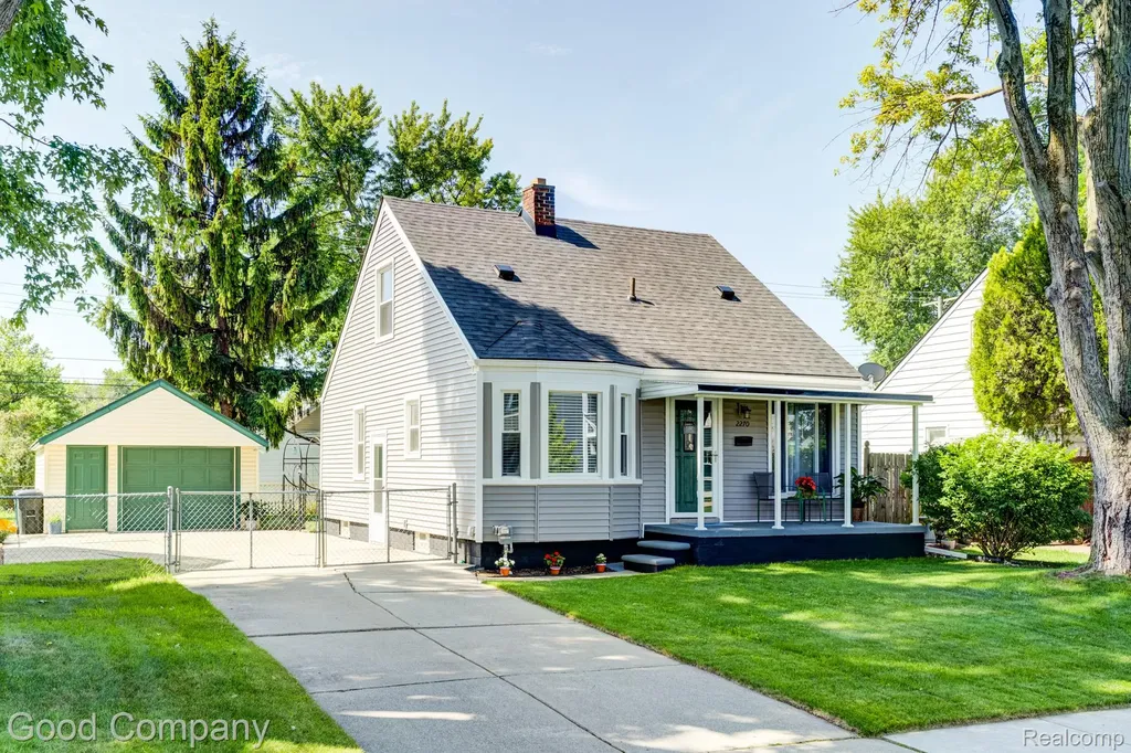 2270 Chestnut Street Ferndale City MI 48220