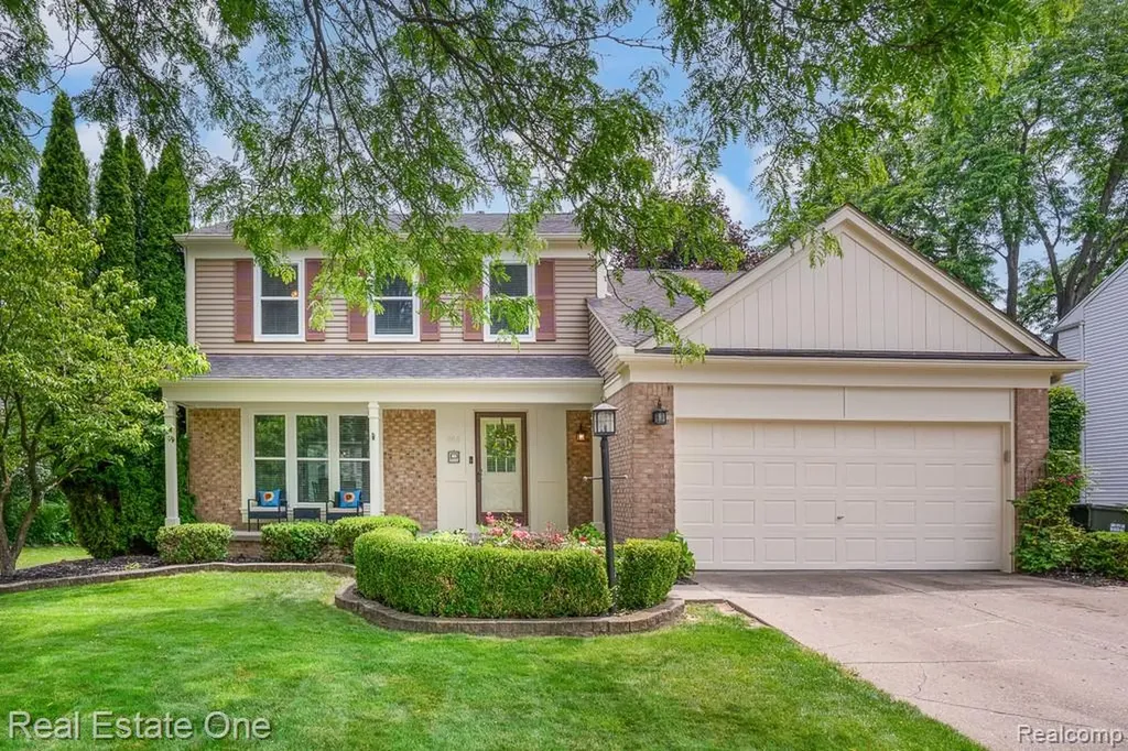 606 Whitney Drive Rochester Hills City MI 48307