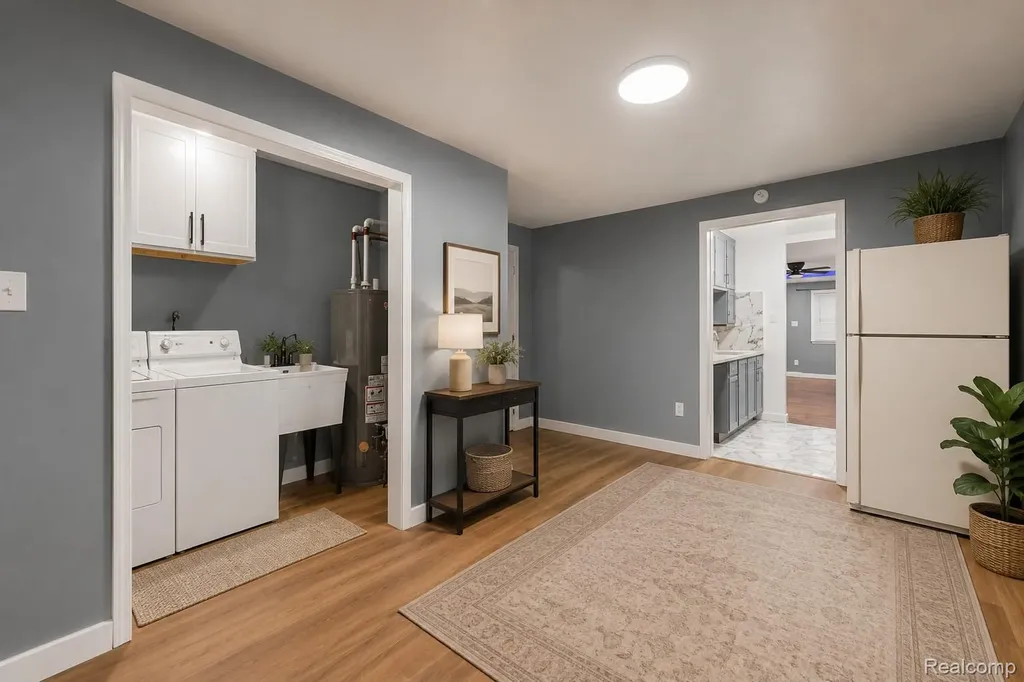 21034 Audrey Avenue Warren City MI 48091