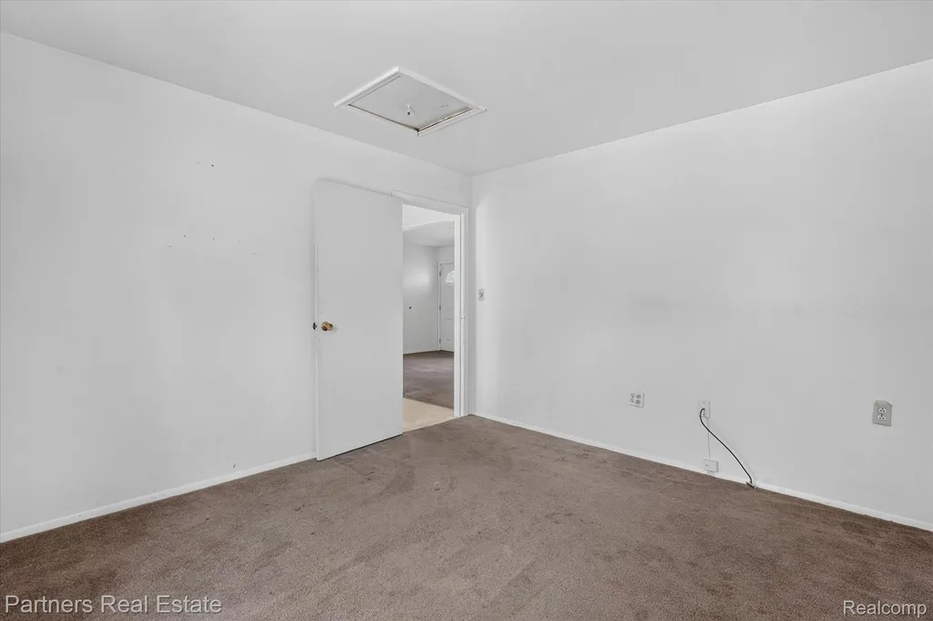 6134 Stephen Green Oak Township MI 48116